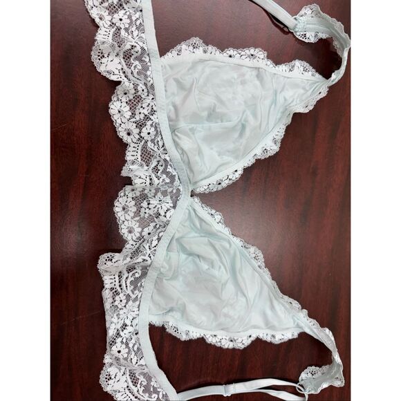 Victoria’s Secret Lace Triangle Bralette Size Medium - Picture 4 of 6